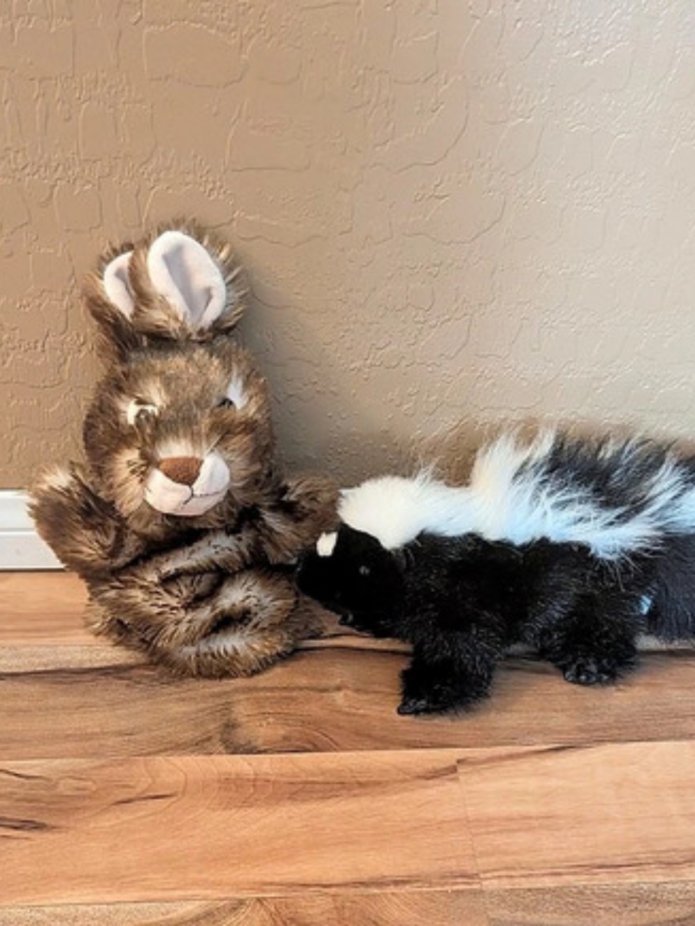2 Plush Hand Puppets, Rabbit Skunk, Puppet Company, Folkmanis Puppets